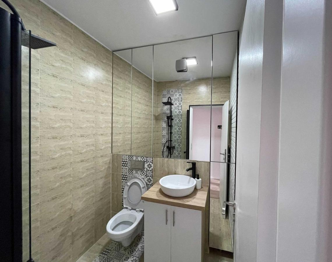 Oasis Luxury Apartment Near Presidential Palace 布加勒斯特 外观 照片