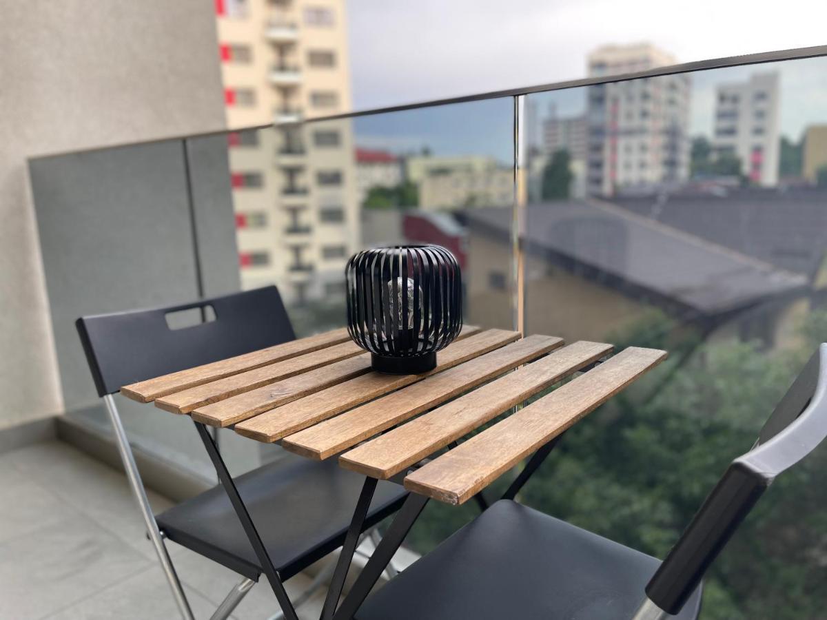 Oasis Luxury Apartment Near Presidential Palace 布加勒斯特 外观 照片